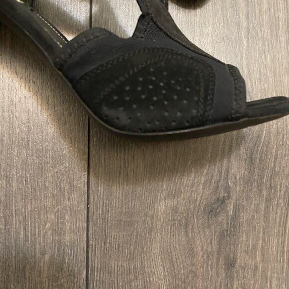 Balenciaga Black Suede T-Strap Open Toe Heels Size 8.5 - Picture 8 of 12